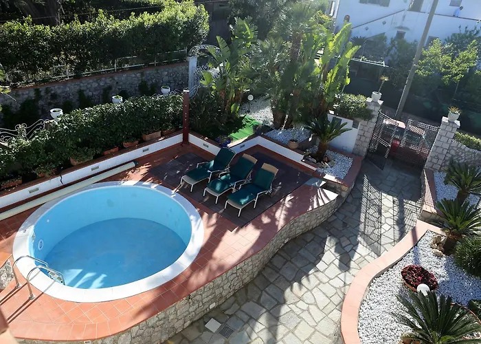 Bed & Breakfast La Cicas 4*