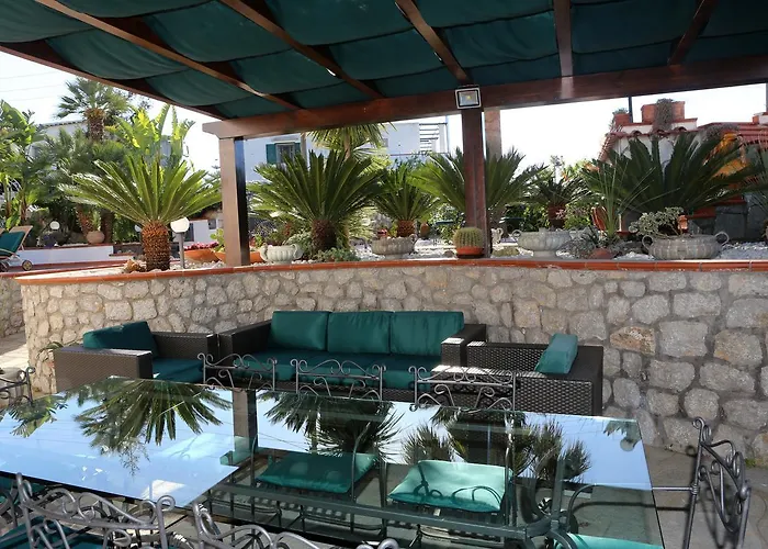 La Cicas Bed & Breakfast 4*